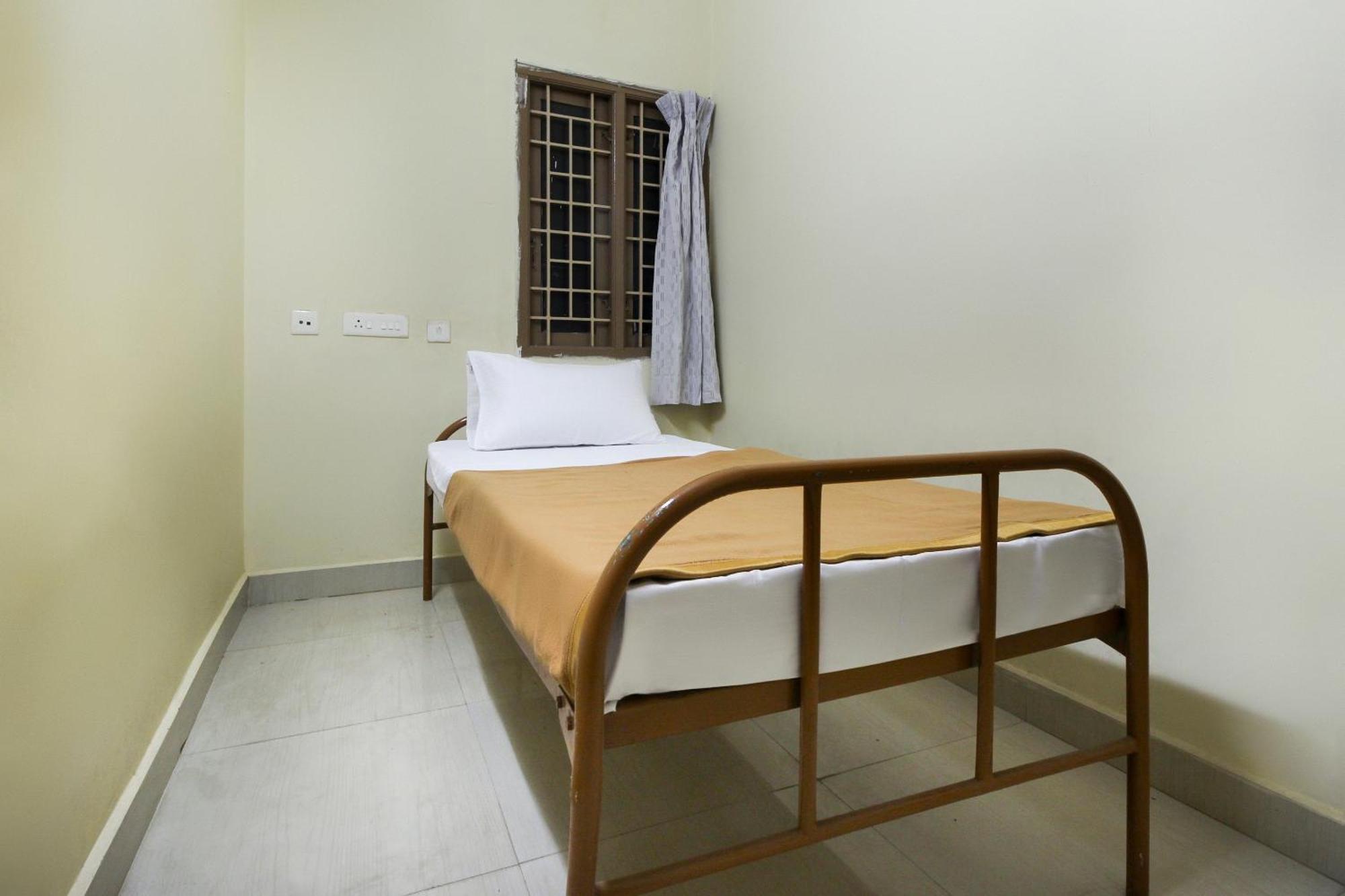 Spot On Jayalakshmi Residency Non Ac Hotel Kovilpatti Ngoại thất bức ảnh